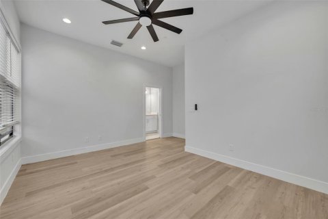 Townhouse in Orlando, Florida 3 bedrooms, 197.6 sq.m. № 2147489 - photo 26