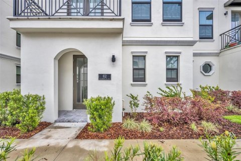 Townhouse in Orlando, Florida 3 bedrooms, 197.6 sq.m. № 2147489 - photo 2