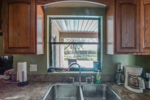 House in Brandon, Florida 3 bedrooms, 139.26 sq.m. № 1789454 - photo 9