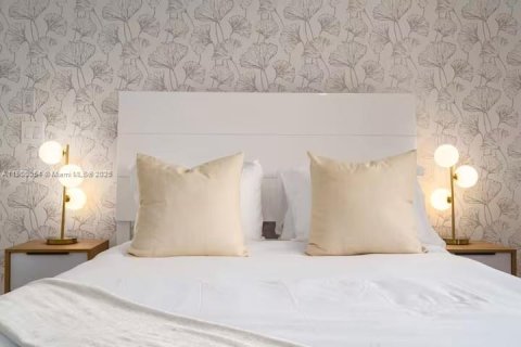 House in St. Lucie, Florida 10 bedrooms, 670.66 sq.m. № 1952640 - photo 19