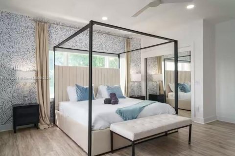 House in St. Lucie, Florida 10 bedrooms, 670.66 sq.m. № 1952640 - photo 24