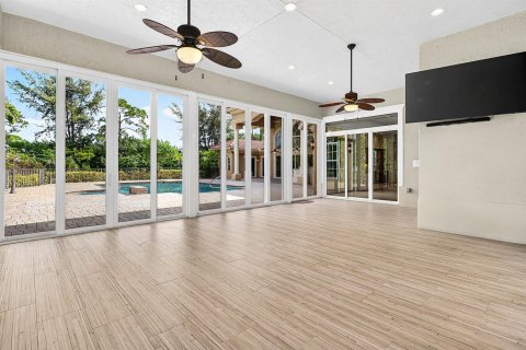Villa ou maison à vendre à Parkland, Floride: 7 chambres, 708.01 m2 № 2147226 - photo 27
