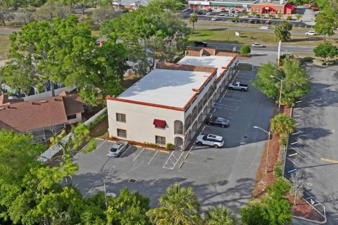 Propiedad comercial en venta en Spring Hill, Florida, 913.04 m2 № 2218713 - foto 12