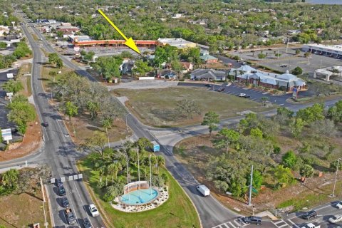 Propiedad comercial en venta en Spring Hill, Florida, 913.04 m2 № 2218713 - foto 13