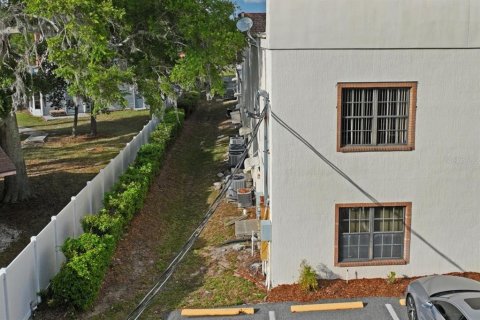 Propiedad comercial en venta en Spring Hill, Florida, 913.04 m2 № 2218713 - foto 7