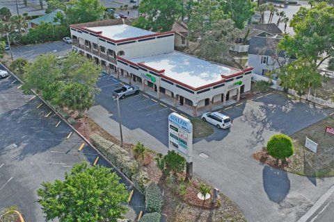 Propiedad comercial en venta en Spring Hill, Florida, 913.04 m2 № 2218713 - foto 11