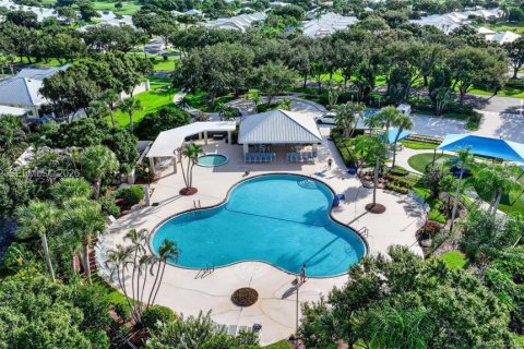 Villa ou maison à vendre à Palm City, Floride: 2 chambres, 141.68 m2 № 2431322 - photo 15