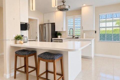 Villa ou maison à vendre à Palm City, Floride: 2 chambres, 141.68 m2 № 2431322 - photo 2