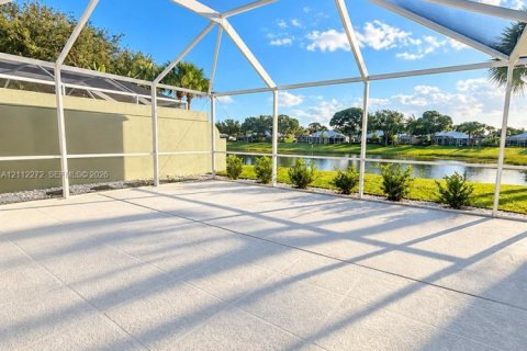 Villa ou maison à vendre à Palm City, Floride: 2 chambres, 141.68 m2 № 2431322 - photo 11