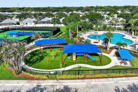 Villa ou maison à vendre à Palm City, Floride: 2 chambres, 141.68 m2 № 2431322 - photo 14