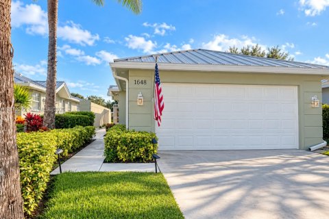 Villa ou maison à vendre à Palm City, Floride: 2 chambres, 141.68 m2 № 2431322 - photo 16