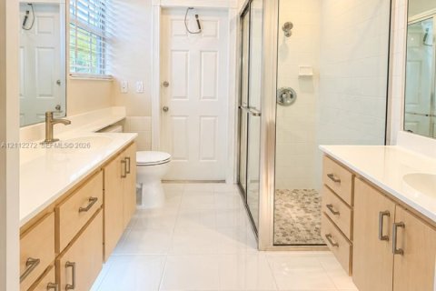 Villa ou maison à vendre à Palm City, Floride: 2 chambres, 141.68 m2 № 2431322 - photo 8