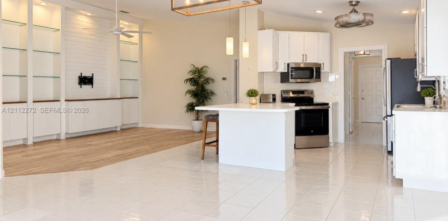 Villa ou maison à Palm City, Floride 2 chambres, 141.68 m2 № 2431322