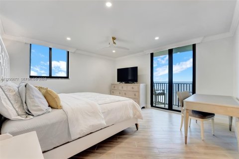 Copropriété à louer à Jupiter, Floride: 2 chambres, 117.99 m2 № 2255996 - photo 6