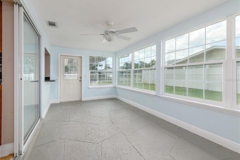 Casa en alquiler en Clearwater, Florida, 3 dormitorios, 147.44 m2 № 2167175 - foto 3