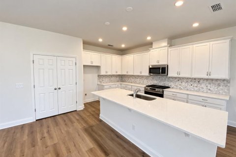 Villa ou maison à vendre à Minneola, Floride: 4 chambres, 195.37 m2 № 2389271 - photo 2