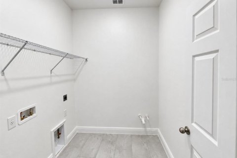 Villa ou maison à vendre à Minneola, Floride: 4 chambres, 195.37 m2 № 2389271 - photo 13