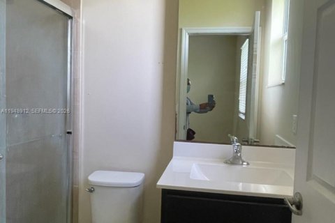 Touwnhouse à louer à Homestead, Floride: 3 chambres, 123.1 m2 № 2006913 - photo 7