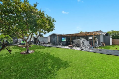 Villa ou maison à vendre à Hollywood, Floride: 4 chambres № 1958823 - photo 24