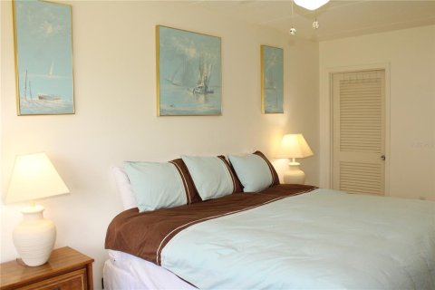 Condo in Longboat Key, Florida, 2 bedrooms  № 1789177 - photo 18