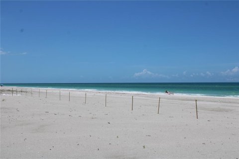 Condo in Longboat Key, Florida, 2 bedrooms  № 1789177 - photo 1