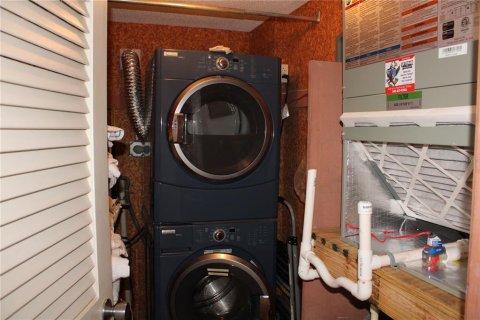 Condo in Longboat Key, Florida, 2 bedrooms  № 1789177 - photo 28