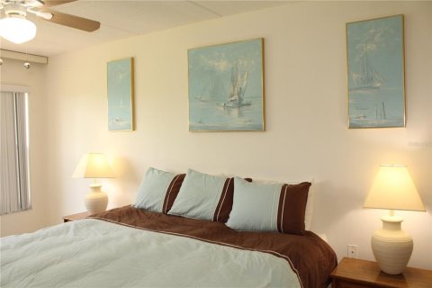Condo in Longboat Key, Florida, 2 bedrooms  № 1789177 - photo 16