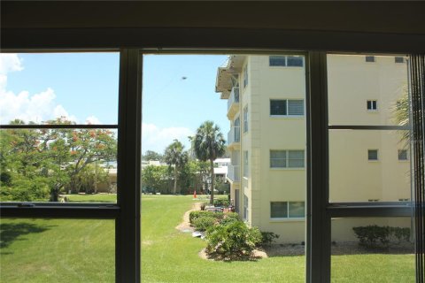 Condo in Longboat Key, Florida, 2 bedrooms  № 1789177 - photo 29