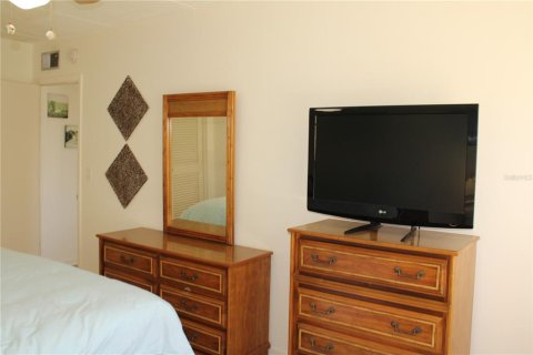 Condo in Longboat Key, Florida, 2 bedrooms  № 1789177 - photo 19