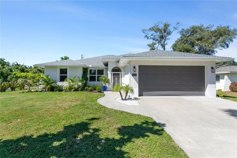 Casa en Nokomis, Florida 3 dormitorios, 170.01 m2 № 2384421