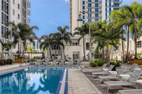 Apartment in Orlando, Florida 3 bedrooms, 171.68 sq.m. № 1909101 - photo 8