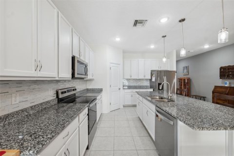 Villa ou maison à vendre à Spring Hill, Floride: 3 chambres, 202.99 m2 № 1795107 - photo 7