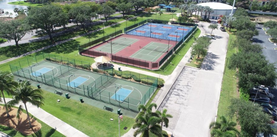 Condo in Margate, Florida, 2 bedrooms № 1186919