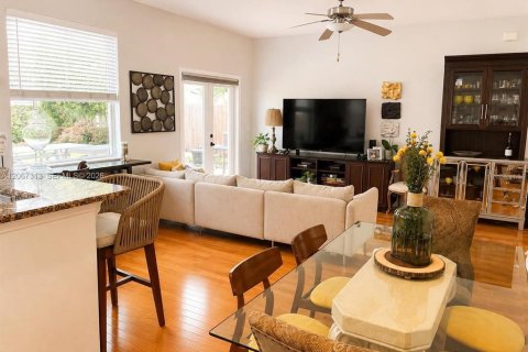 Duplex à vendre à Orlando, Floride: 3 chambres, 141.86 m2 № 2398612 - photo 27