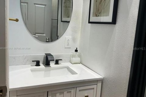 Duplex à vendre à Orlando, Floride: 3 chambres, 141.86 m2 № 2398612 - photo 8