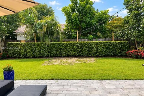 Duplex à vendre à Orlando, Floride: 3 chambres, 141.86 m2 № 2398612 - photo 11