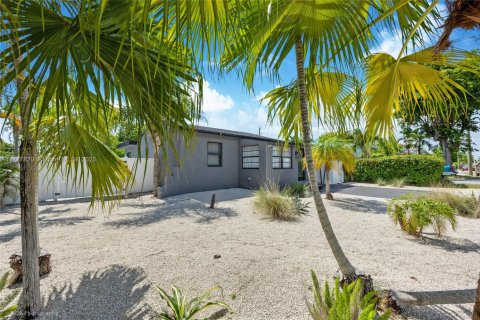 Villa ou maison à vendre à Dania Beach, Floride: 3 chambres, 127.74 m2 № 1938456 - photo 1