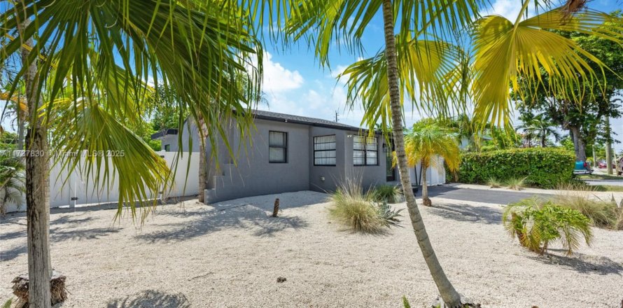 Villa ou maison à Dania Beach, Floride 3 chambres, 127.74 m2 № 1938456