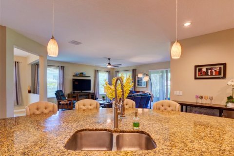 House in Orlando, Florida 4 bedrooms, 258.64 sq.m. № 1801901 - photo 21