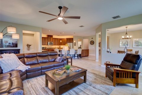 House in Orlando, Florida 4 bedrooms, 258.64 sq.m. № 1801901 - photo 29
