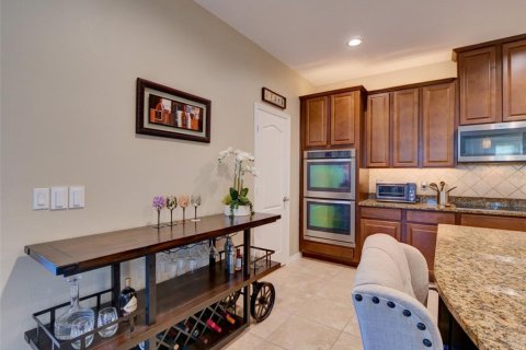 House in Orlando, Florida 4 bedrooms, 258.64 sq.m. № 1801901 - photo 16