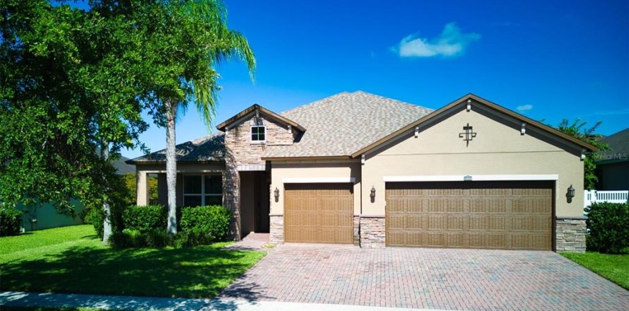 House in Orlando, Florida 4 bedrooms, 258.64 sq.m. № 1801901