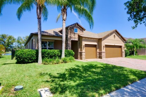 House in Orlando, Florida 4 bedrooms, 258.64 sq.m. № 1801901 - photo 7