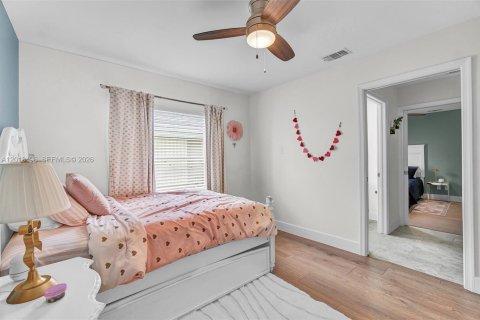 Villa ou maison à vendre à Coral Springs, Floride: 4 chambres, 231.14 m2 № 2075811 - photo 17