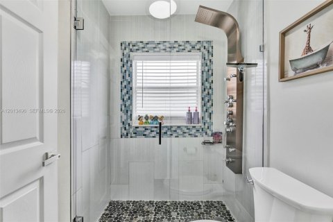Villa ou maison à vendre à Coral Springs, Floride: 4 chambres, 231.14 m2 № 2075811 - photo 21