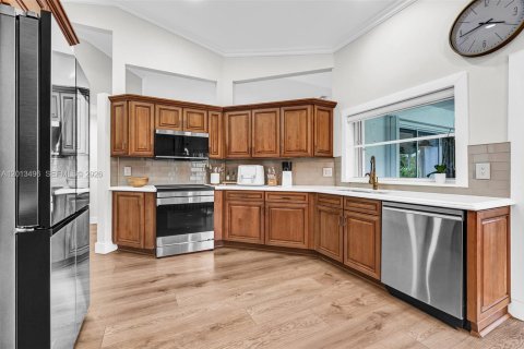 Villa ou maison à vendre à Coral Springs, Floride: 4 chambres, 231.14 m2 № 2075811 - photo 7
