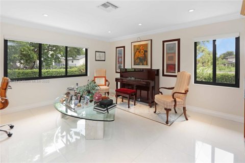 House in Hollywood, Florida 3 bedrooms, 223.89 sq.m. № 1942654 - photo 20