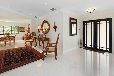 House in Hollywood, Florida 3 bedrooms, 223.89 sq.m. № 1942654 - photo 16