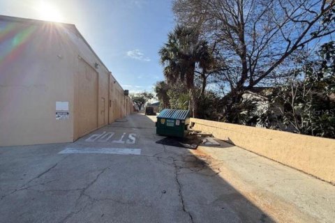 Immobilier commercial à vendre à Daytona Beach, Floride: 1170.57 m2 № 2128305 - photo 5
