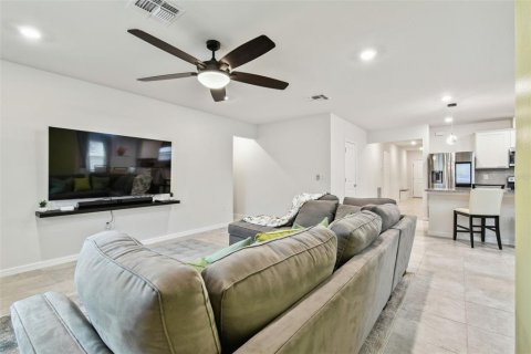 House in Wesley Chapel, Florida 4 bedrooms, 171.87 sq.m. № 1520652 - photo 18